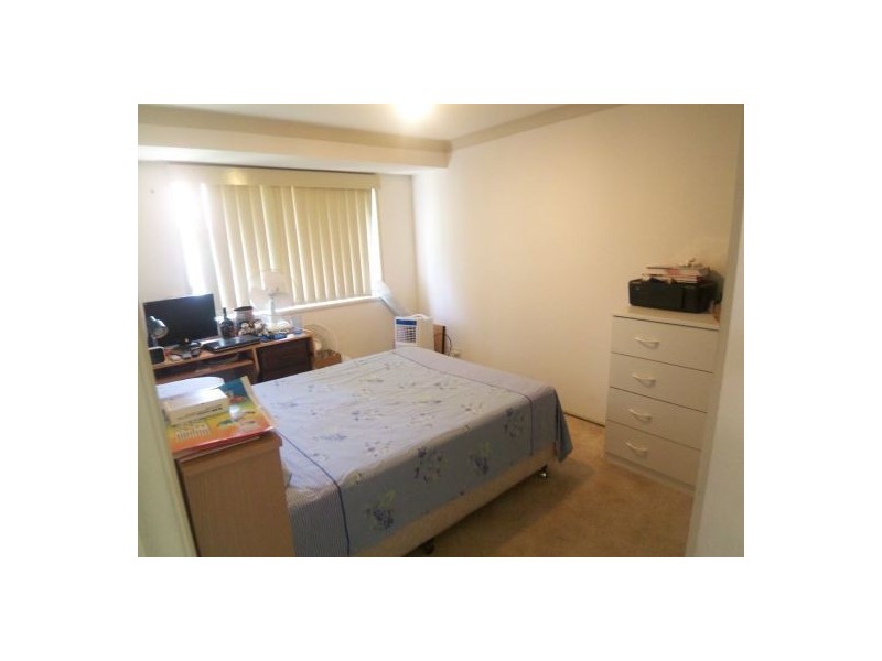 1/3 Webb St, Labrador QLD 4215