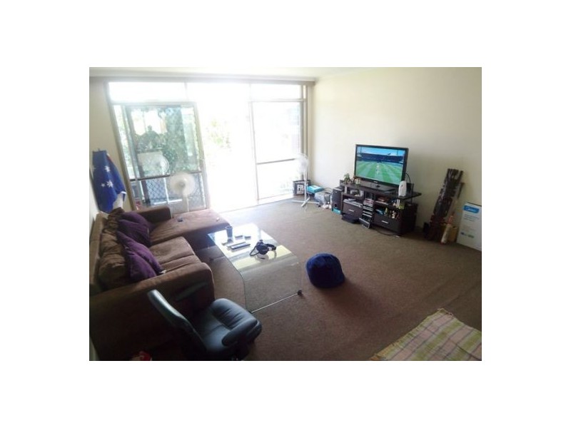 4/260 Stanhill Drive, Chevron Island QLD 4217