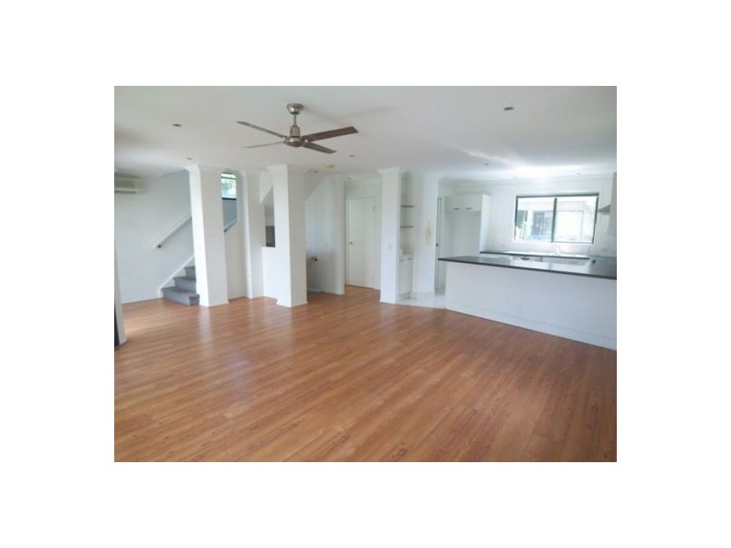 3/5  Taylor Street, Biggera Waters QLD 4216