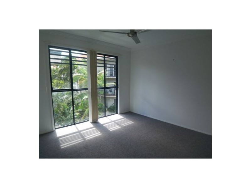 3/5  Taylor Street, Biggera Waters QLD 4216