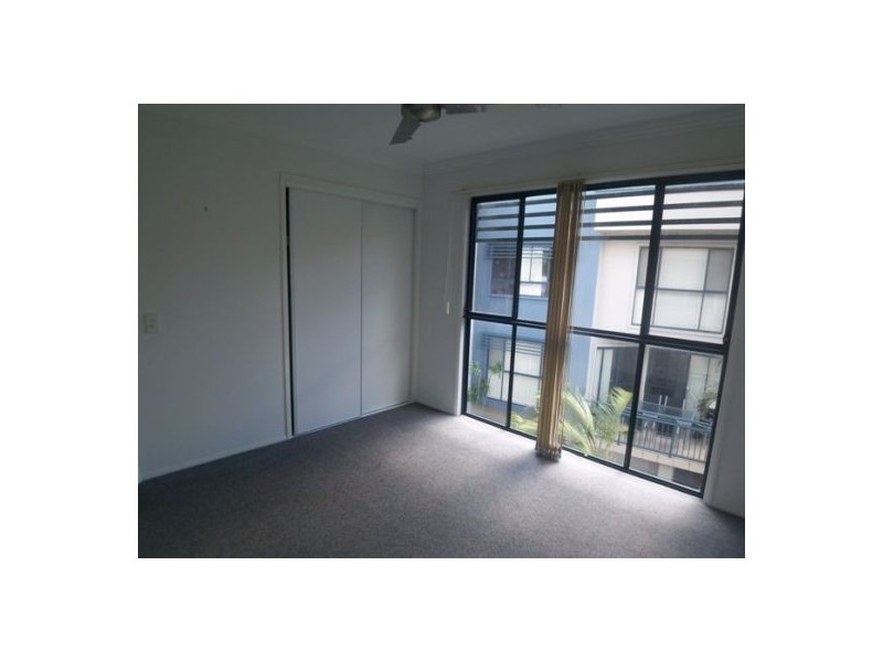 3/5  Taylor Street, Biggera Waters QLD 4216