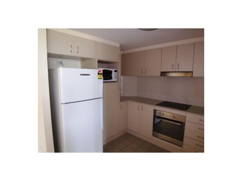 17/6-10 Rose Street, Southport QLD 4215