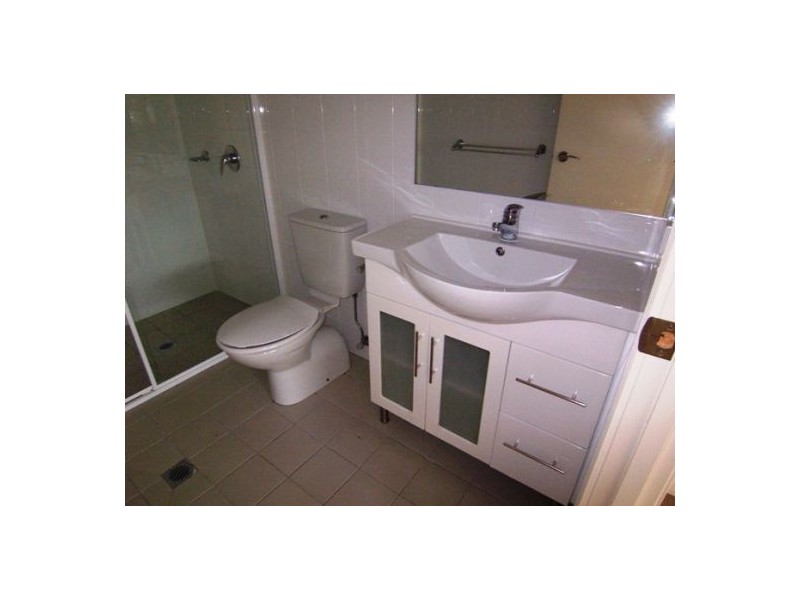 17/6-10 Rose Street, Southport QLD 4215