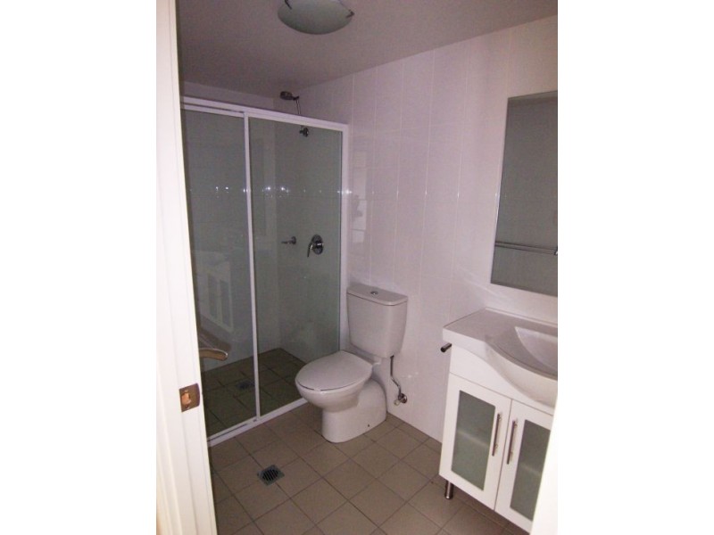 17/6-10 Rose Street, Southport QLD 4215