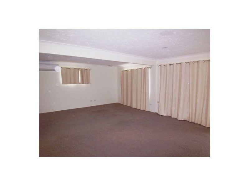 19 Freda Street, Ashmore QLD 4214