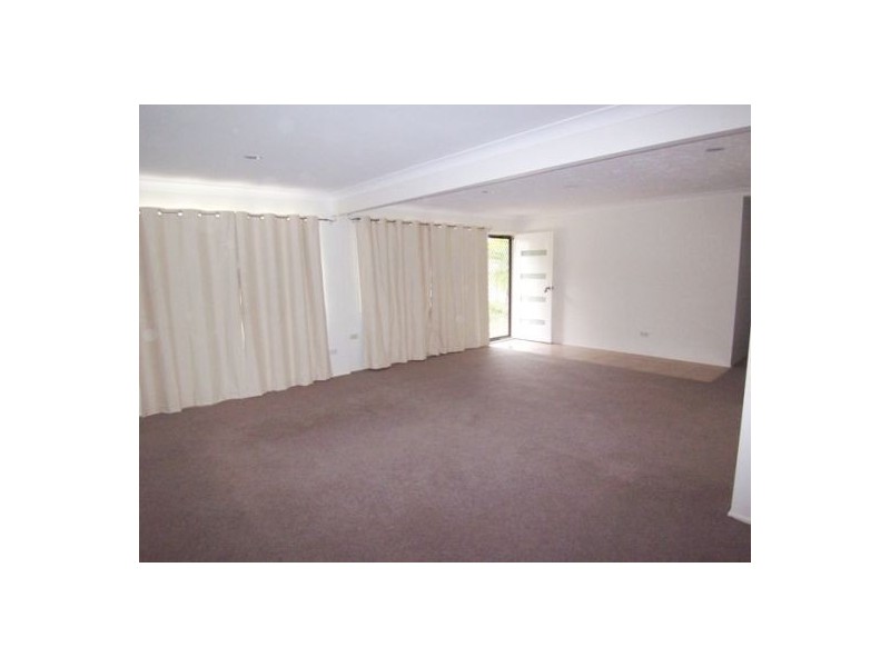 19 Freda Street, Ashmore QLD 4214