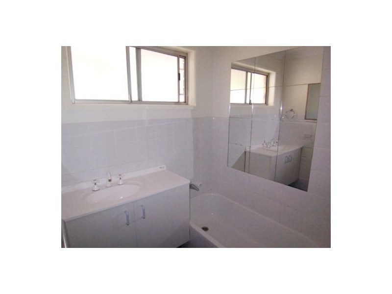 19 Freda Street, Ashmore QLD 4214