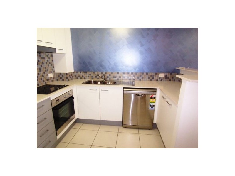 7/15 Lloyd Street, Southport QLD 4215