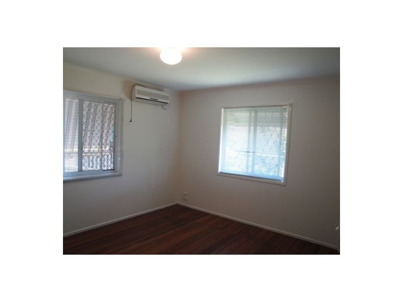 14 Walter Street, Labrador QLD 4215