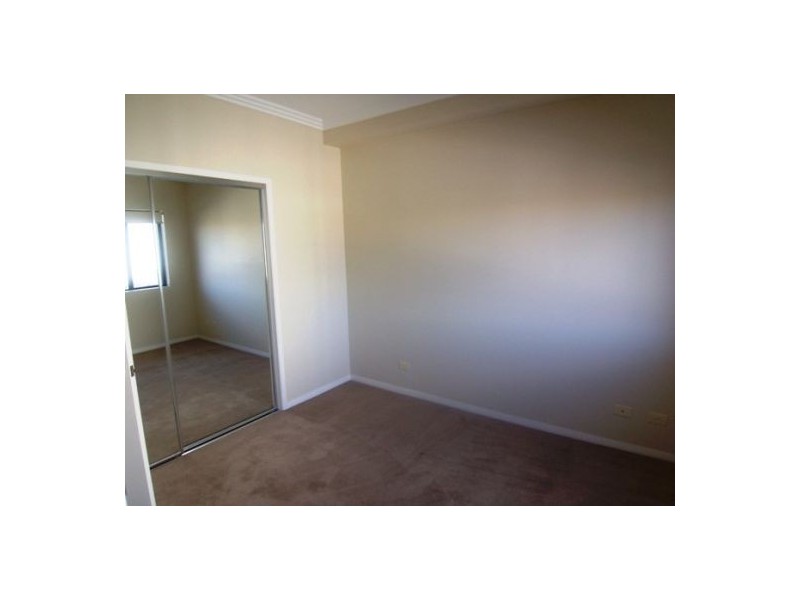 6/36 Oatland Esplanade, Runaway Bay QLD 4216