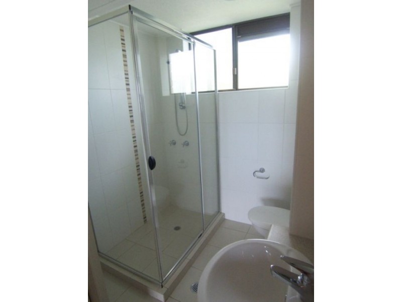 15/490 Marine Parade, Biggera Waters QLD 4216