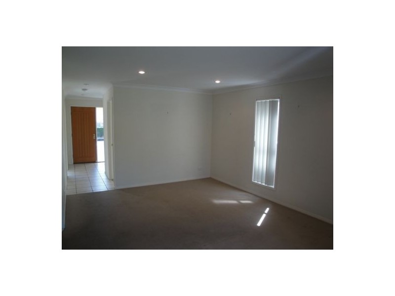 3/38-40  Robert St, Labrador QLD 4215