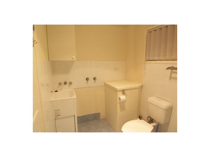 6a/164 Frank Street, Labrador QLD 4215