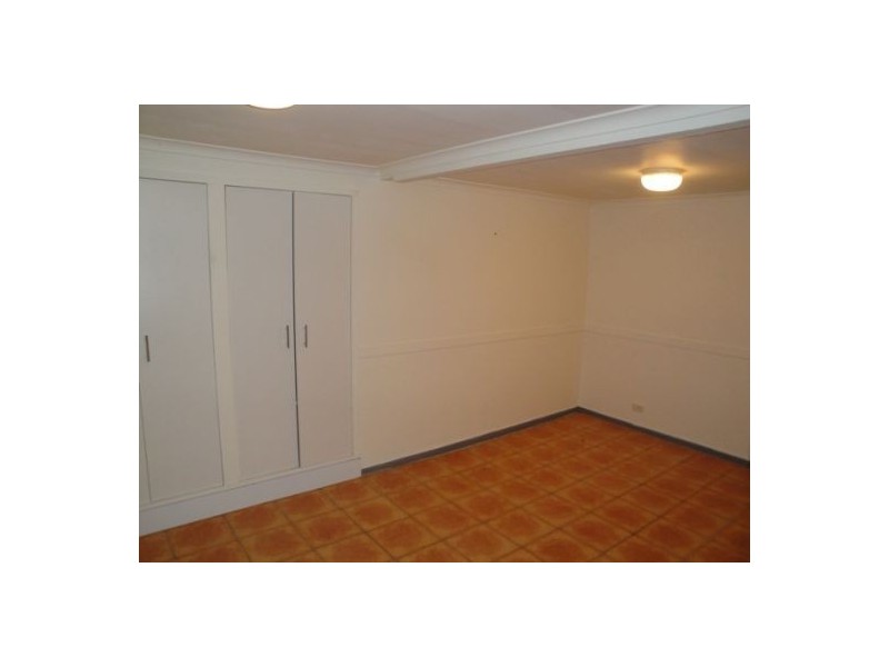 193 Scarborough Street, Southport QLD 4215