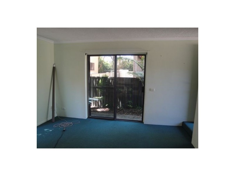 3/13 Baker Street, Labrador QLD 4215