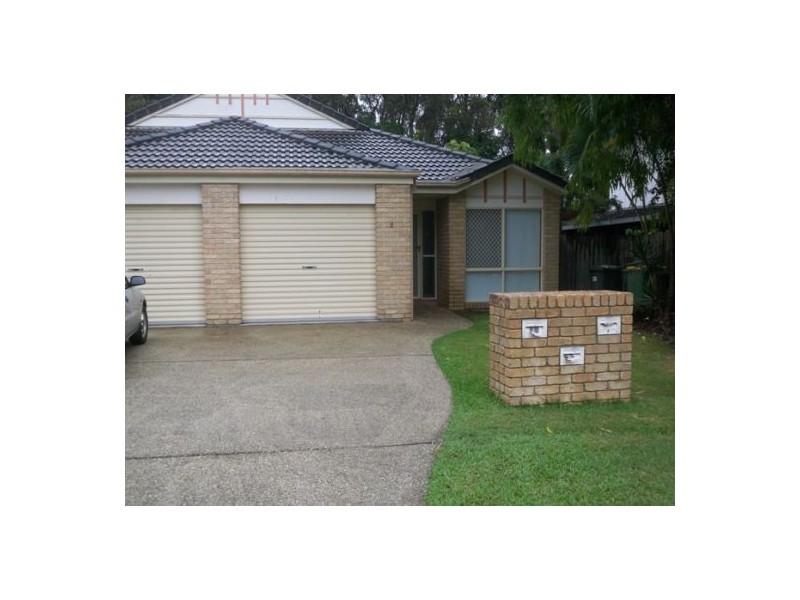 2/10 Barton Avenue, Southport QLD 4215