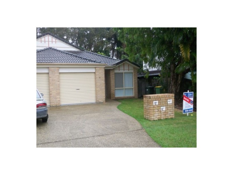 2/10 Barton Avenue, Southport QLD 4215