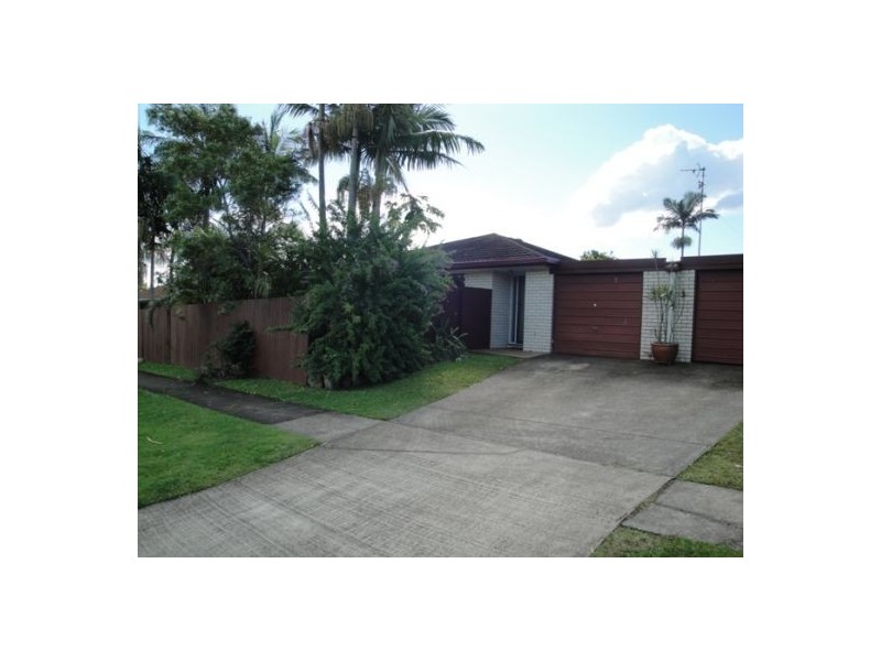 1/1 BEITZ AVE, Labrador QLD 4215