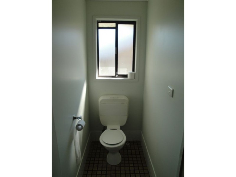 1/1 BEITZ AVE, Labrador QLD 4215