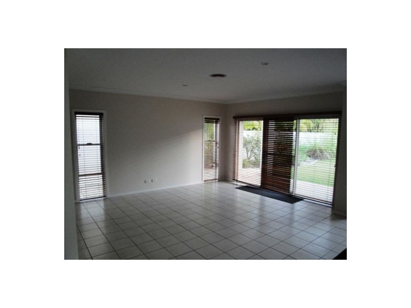 8394 MAGNOLIA DRIVE, Hope Island QLD 4212