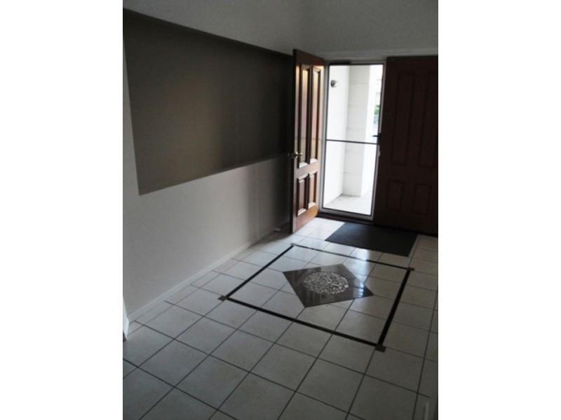 8394 MAGNOLIA DRIVE, Hope Island QLD 4212