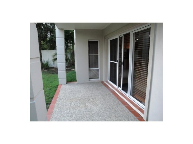 8394 MAGNOLIA DRIVE, Hope Island QLD 4212