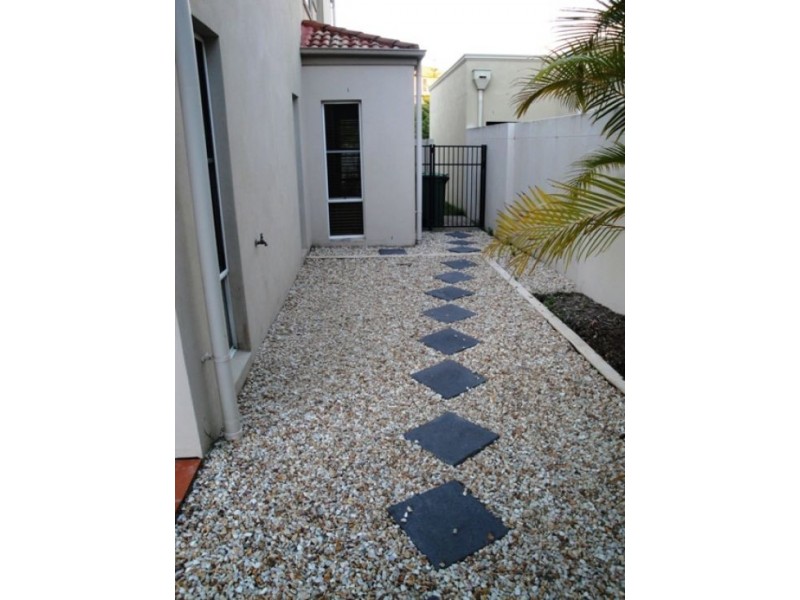 8394 MAGNOLIA DRIVE, Hope Island QLD 4212