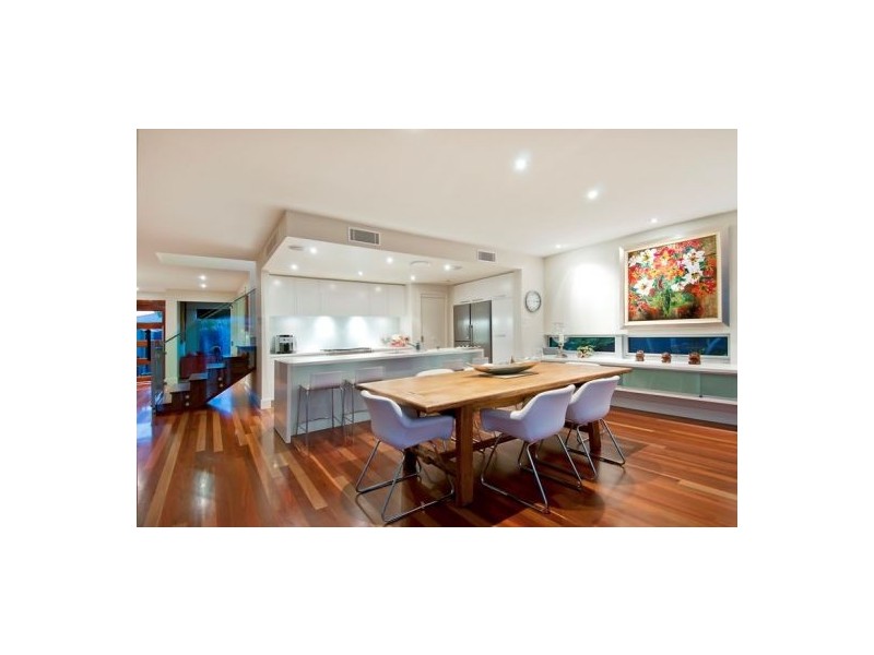 62 Claymore Crescent, Sorrento QLD 4217