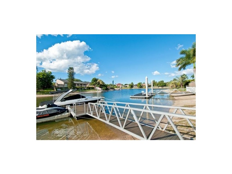 62 Claymore Crescent, Sorrento QLD 4217