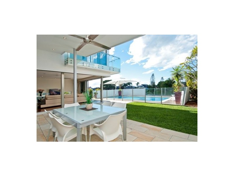 62 Claymore Crescent, Sorrento QLD 4217