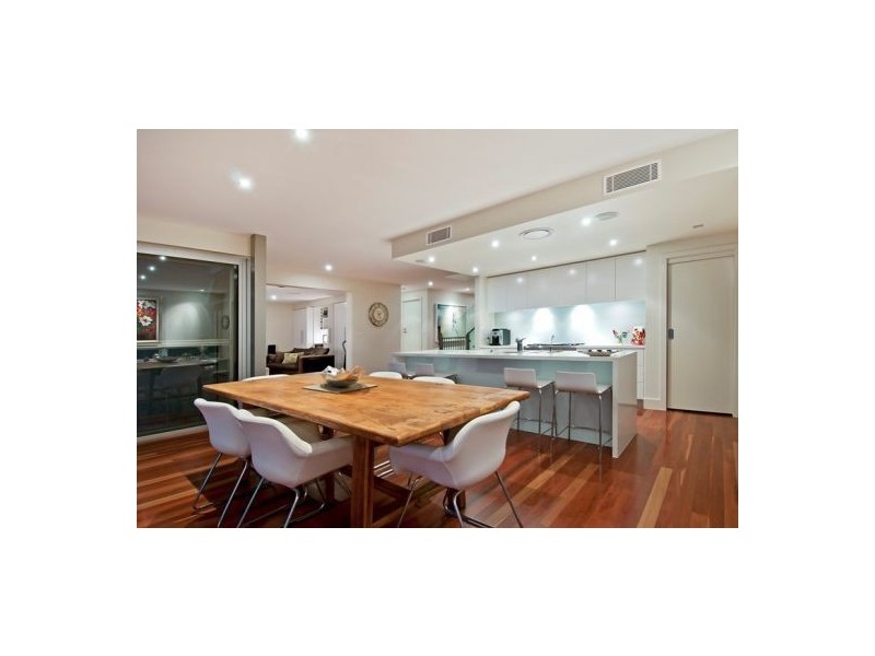 62 Claymore Crescent, Sorrento QLD 4217