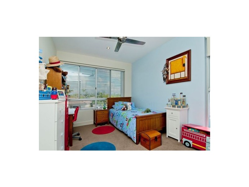 62 Claymore Crescent, Sorrento QLD 4217