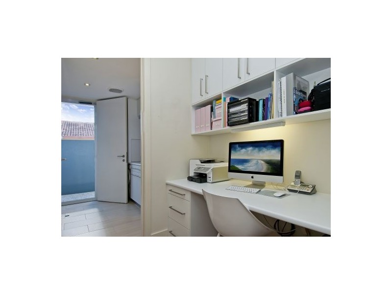 62 Claymore Crescent, Sorrento QLD 4217