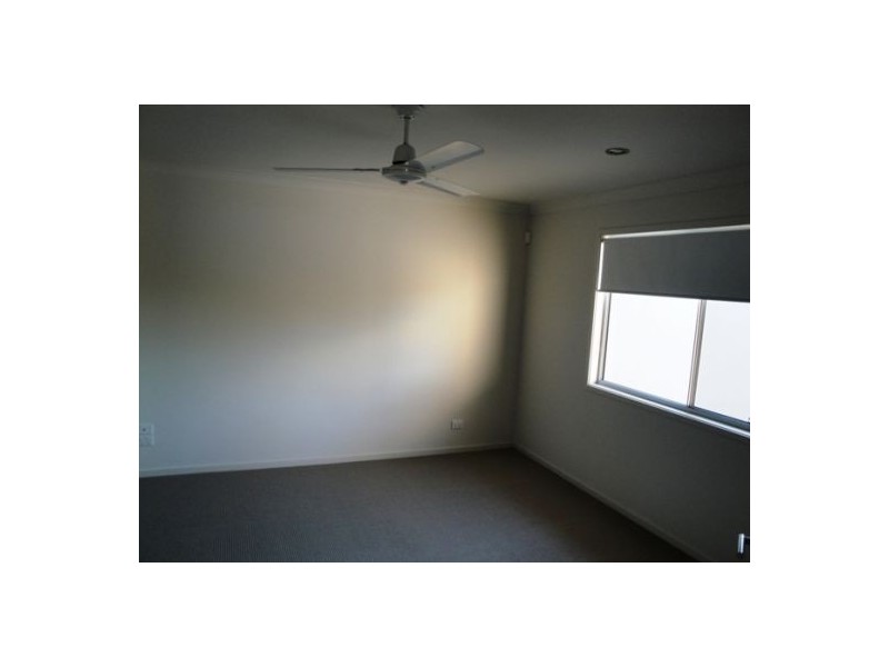 2/54 Blake Street, Southport QLD 4215