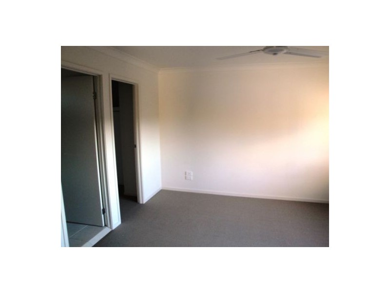 2/54 Blake Street, Southport QLD 4215