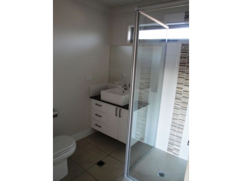 2/54 Blake Street, Southport QLD 4215