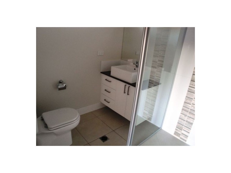 2/54 Blake Street, Southport QLD 4215