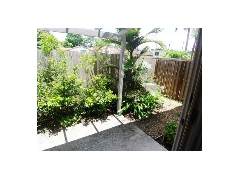 11/32-34 Margaret St, Southport QLD 4215