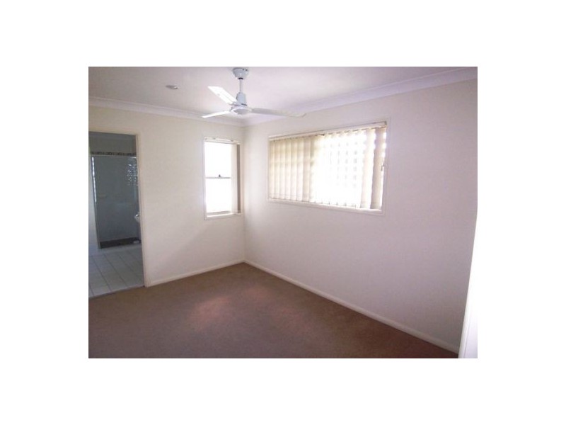 11/32-34 Margaret St, Southport QLD 4215