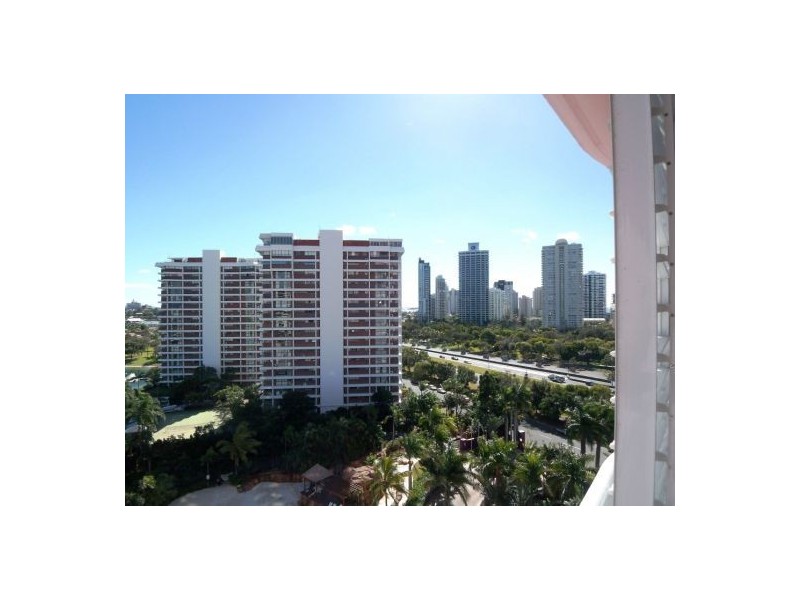 51/12 Commodore Dr, Surfers Paradise QLD 4217