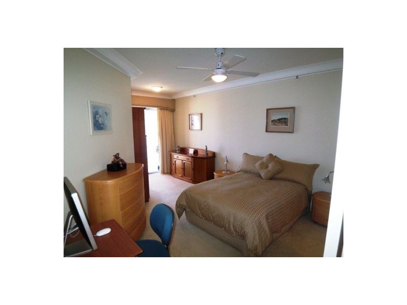 51/12 Commodore Dr, Surfers Paradise QLD 4217