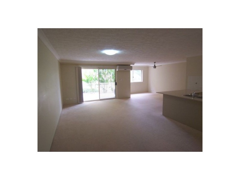 2/66 Queen Street, Southport QLD 4215