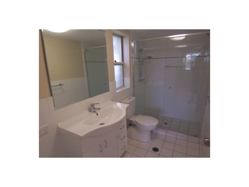 2/66 Queen Street, Southport QLD 4215