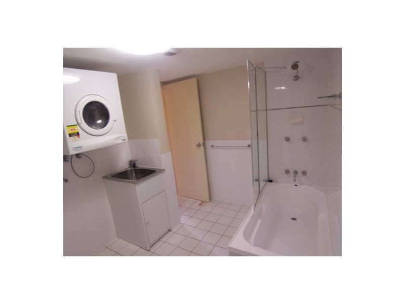 2/66 Queen Street, Southport QLD 4215