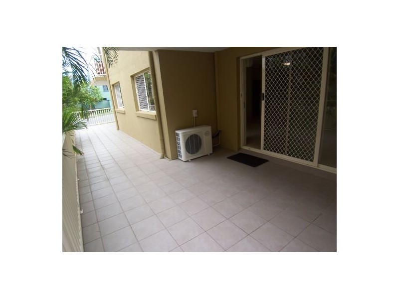 2/66 Queen Street, Southport QLD 4215