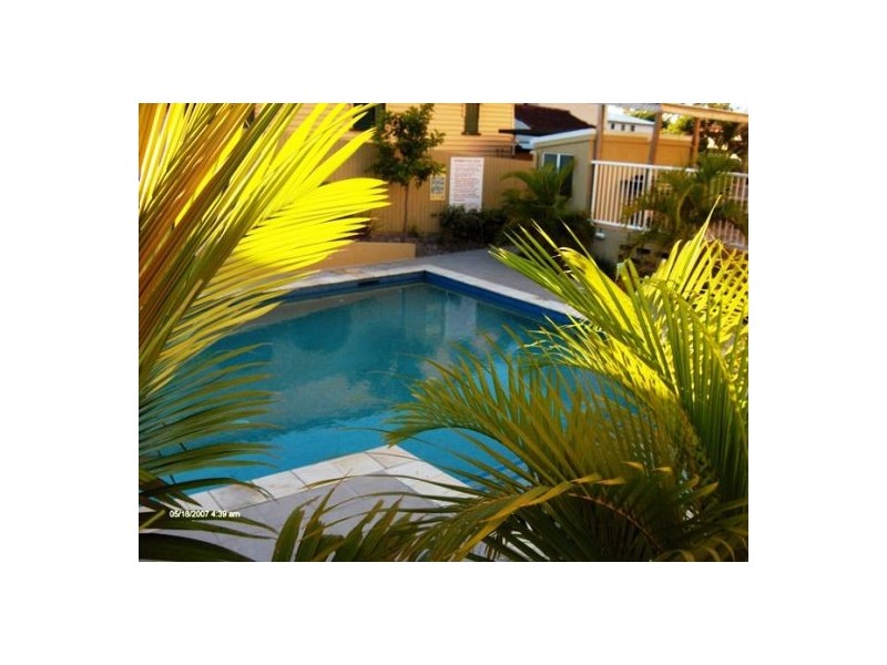 2/66 Queen Street, Southport QLD 4215