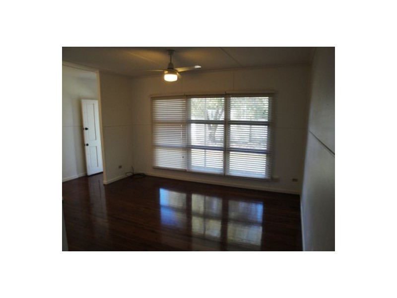 15 Lind Avenue, Southport QLD 4215