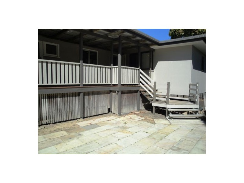 15 Lind Avenue, Southport QLD 4215