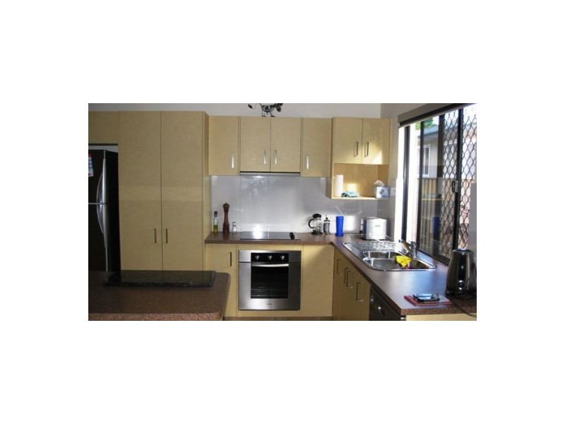 1/15 Wyndham Avenue, Southport QLD 4215