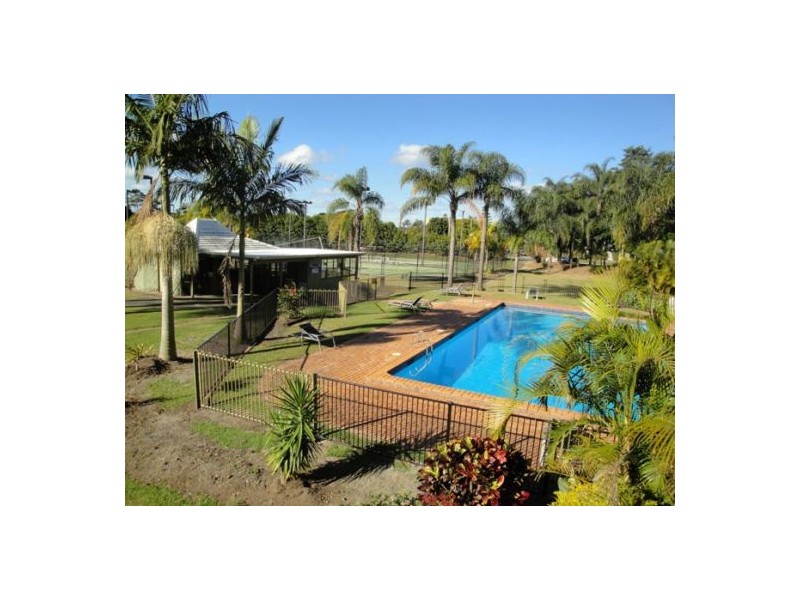 1/11 Fairway Drive, Clear Island Waters QLD 4226